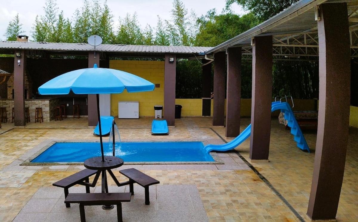 瓜拉廷格塔Chacara Charmosa Com Piscina, Campo De Futebol别墅 外观 照片